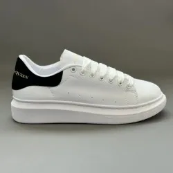 Alexander McQueen Beyaz Siyah Detay